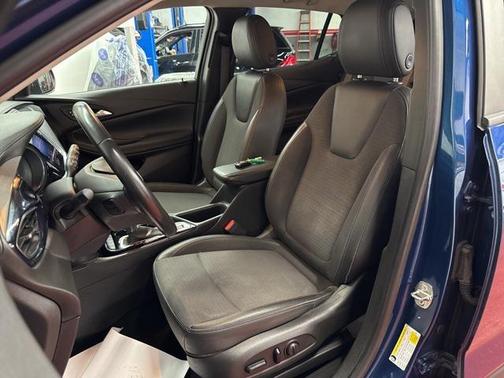 2020 Buick Encore GX Select