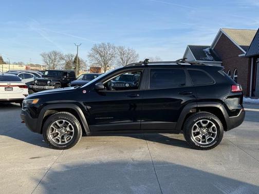 2020 Jeep Cherokee Trailhawk