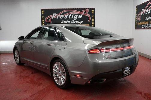2016 Lincoln MKZ Base