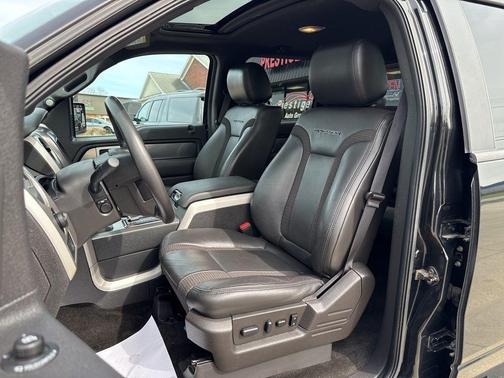 Tuxedo Black Metallic 2014 Ford F-150 SVT Raptor