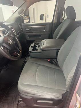 2017 RAM 2500 SLT Crew Cab 4x4 6'4' Box