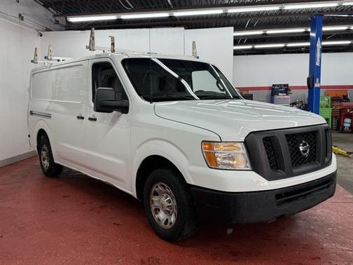 2015 Nissan NV Cargo NV2500 HD SV V6