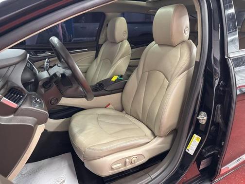 2017 Buick LaCrosse Essence