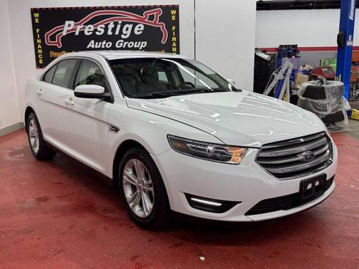 2017 Ford Taurus SEL