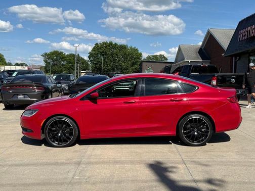 Redline Red Tricoat Pearl 2016 Chrysler 200 S