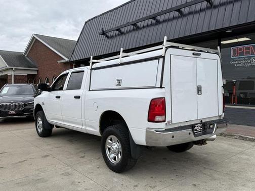 2017 RAM 2500 Tradesman Crew Cab 4x4 6'4' Box