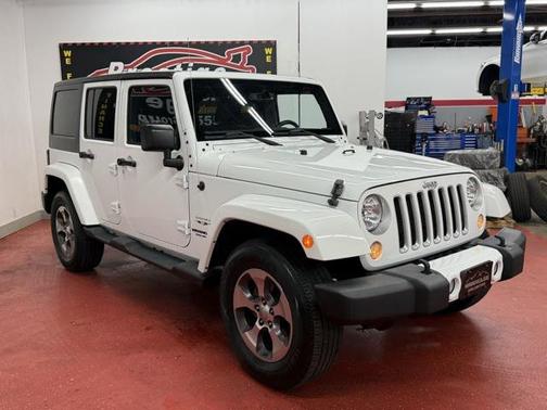 2016 Jeep Wrangler Unlimited Sahara