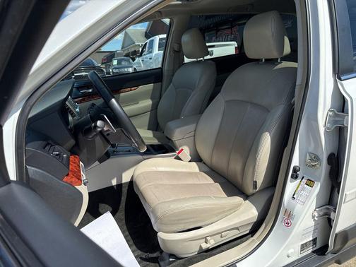 Satin White Pearl 2012 Subaru Outback 2.5i Limited