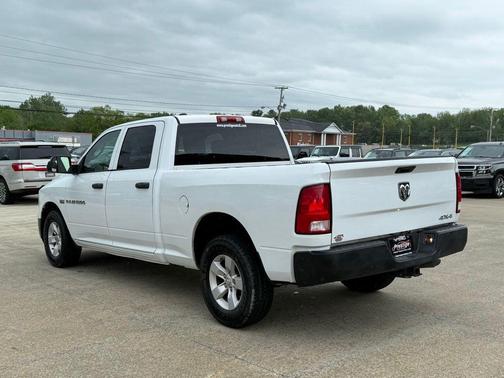 Bright White Clearcoat 2018 RAM 1500 Tradesman
