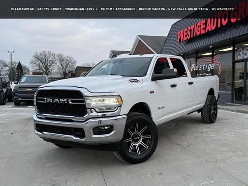 2019 RAM 2500 Tradesman Crew Cab 4x4 8' Box