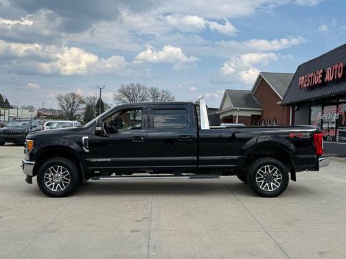 Shadow Black 2018 Ford F-350 Lariat