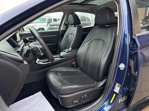 2022 Hyundai SONATA Limited