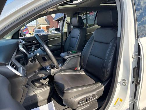 White Frost Tricoat 2021 GMC Acadia AWD SLT
