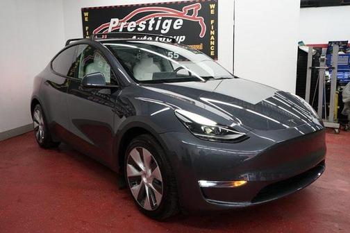 2022 Tesla Model Y Long Range Dual Motor All-Wheel Drive