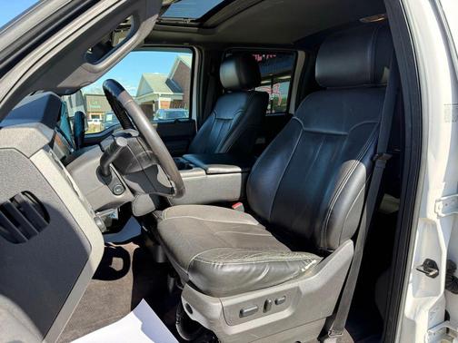 White Platinum Metallic Tri-Coat 2016 Ford F-350 Lariat