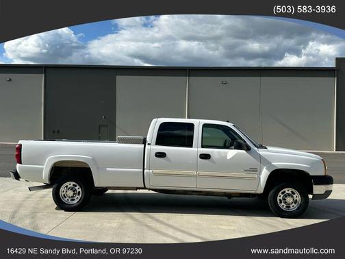 2004 Chevrolet Silverado 2500 LS H/D Crew Cab
