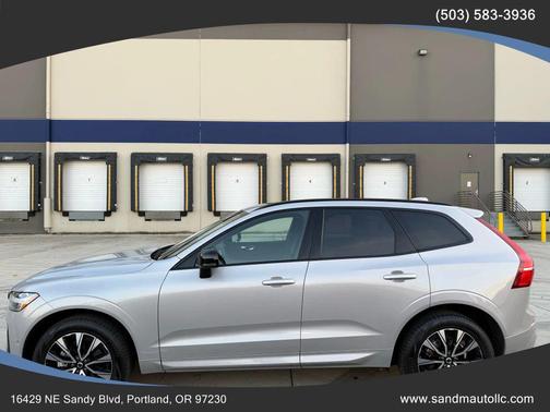 2025 Volvo XC60 B5 Plus