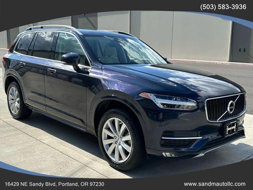 2016 Volvo XC90 T6 Momentum