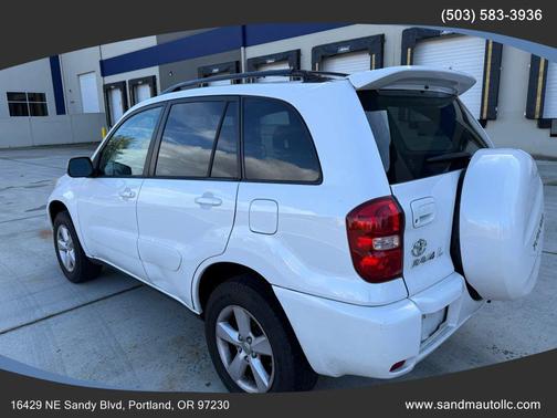 2005 Toyota RAV4 Base