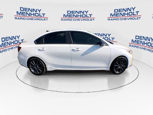 Snow White Pearl 2021 Kia Forte GT