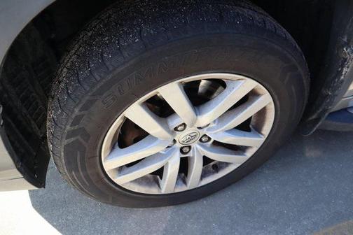 2014 Toyota Highlander LE