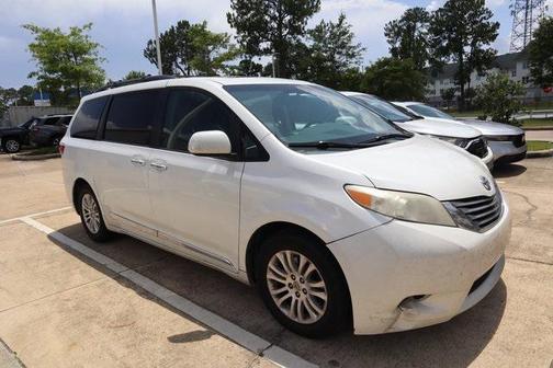 2015 Toyota Sienna XLE