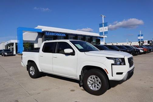 2024 Nissan Frontier SV