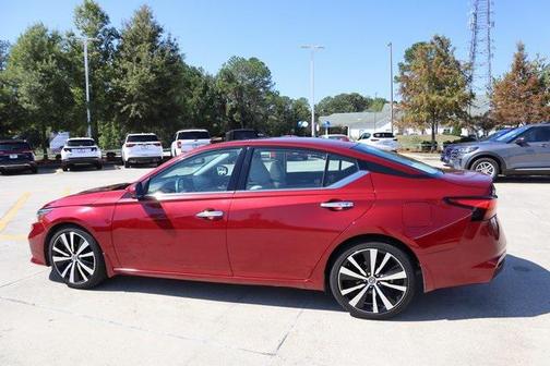 2020 Nissan Altima Platinum FWD