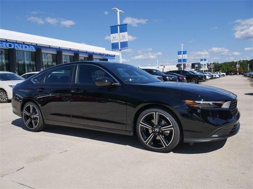 2025 Honda Accord Hybrid Base