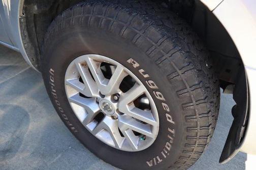 2015 Nissan Frontier SV