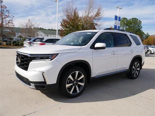 2025 Honda Pilot Touring 8-Passenger