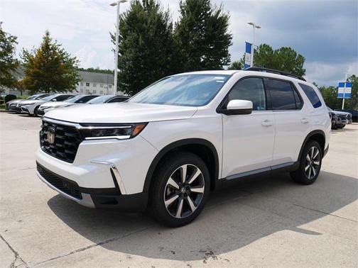 2025 Honda Pilot Touring 8-Passenger