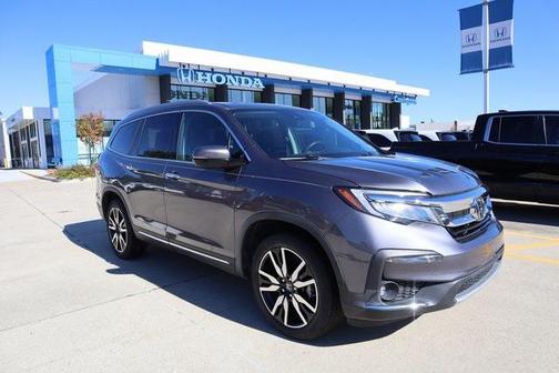 2022 Honda Pilot Touring 8-Passenger