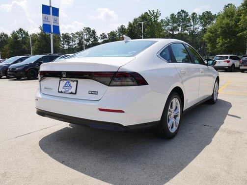 2025 Honda Accord LX 1.5T