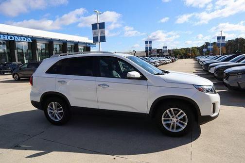 2014 Kia Sorento LX