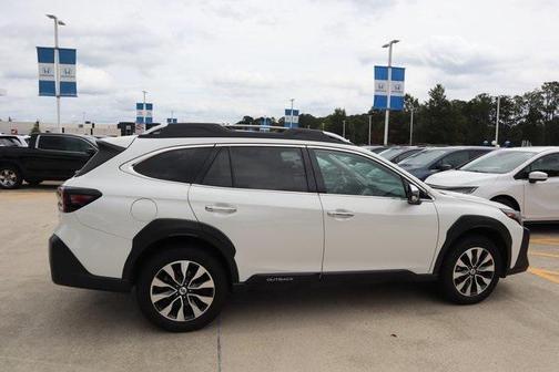 2023 Subaru Outback Touring XT