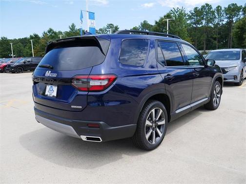 2025 Honda Pilot Touring 8-Passenger