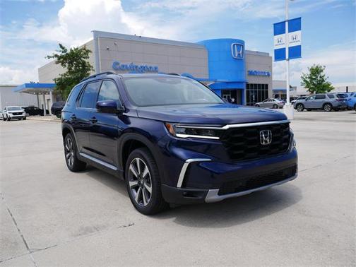 2025 Honda Pilot Touring 8-Passenger