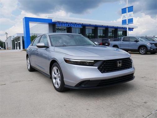 2025 Honda Accord LX 1.5T