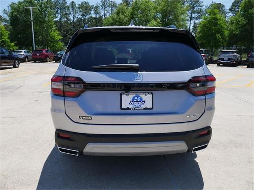 2025 Honda Pilot Touring 8-Passenger