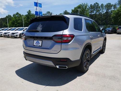 2025 Honda Pilot Touring 8-Passenger