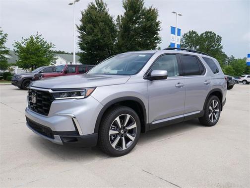 2025 Honda Pilot Touring 8-Passenger