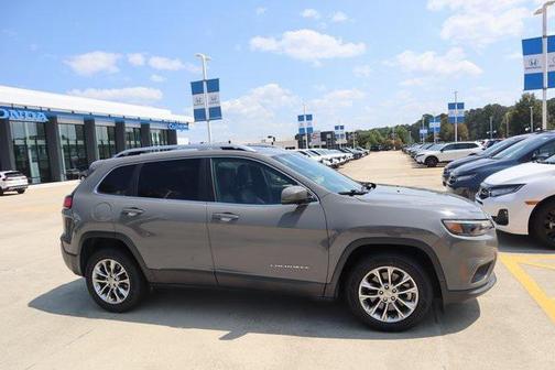 2021 Jeep Cherokee Latitude Lux