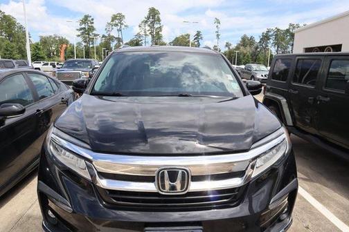 2019 Honda Pilot Touring 8-Passenger