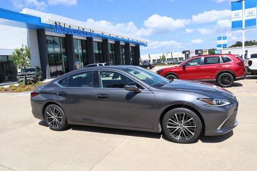 2022 Lexus ES 350 Base