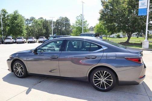 2022 Lexus ES 350 Base