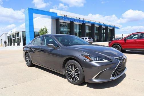 2022 Lexus ES 350 Base