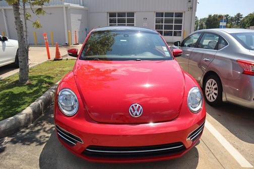 2018 Volkswagen Beetle 2.0T SE