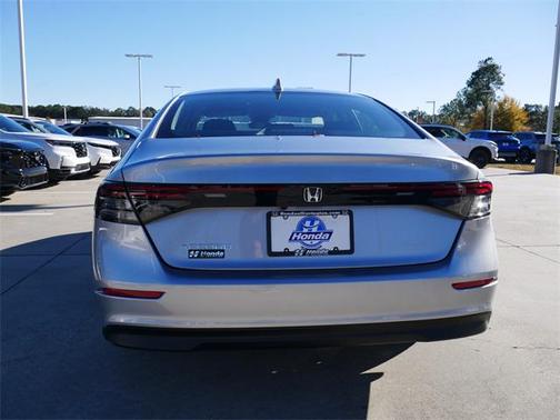 2025 Honda Accord LX 1.5T