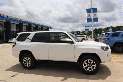 2020 Toyota 4Runner TRD Off Road